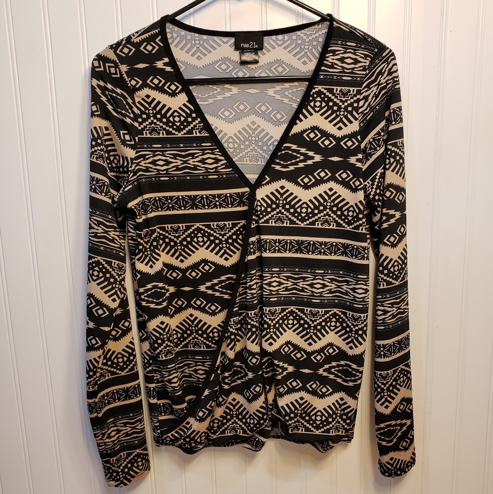 Rue 21 Black Tan Top Blouse Sz M